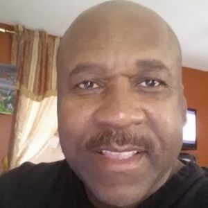 Meet your Posher, Derrick